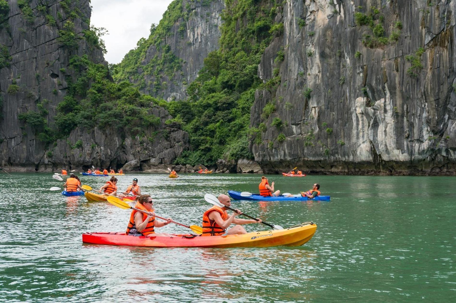 Cat Ba Madame Duyen Hotel Chan Chau Eksteriør bilde